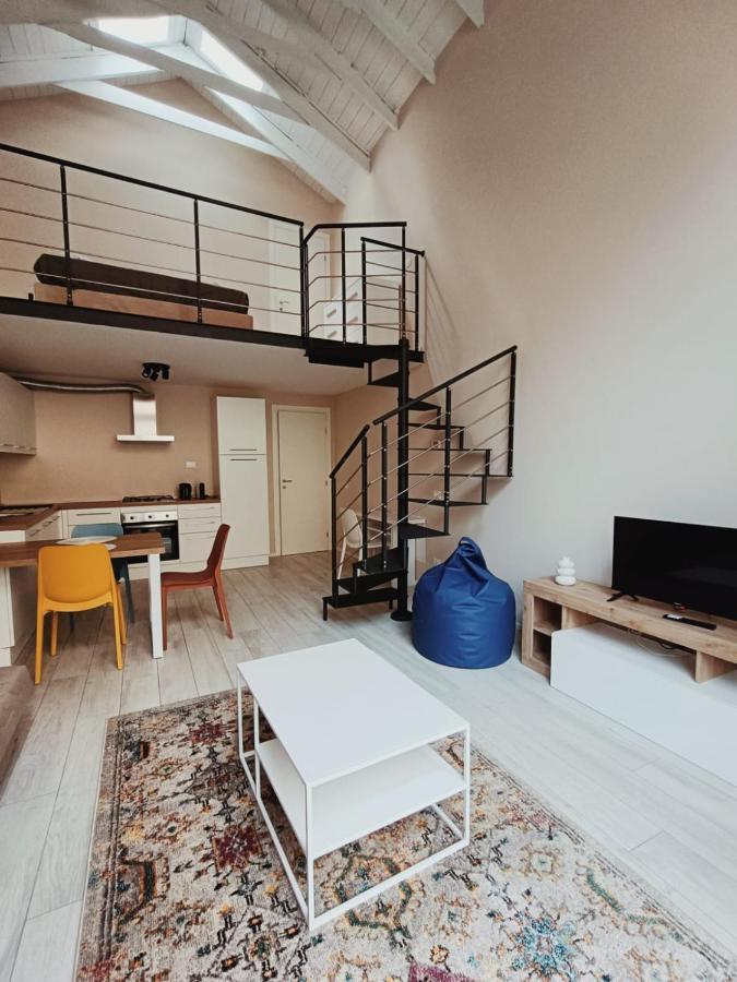 Yr Apartments Milan - Bocconi Eksteriør bilde