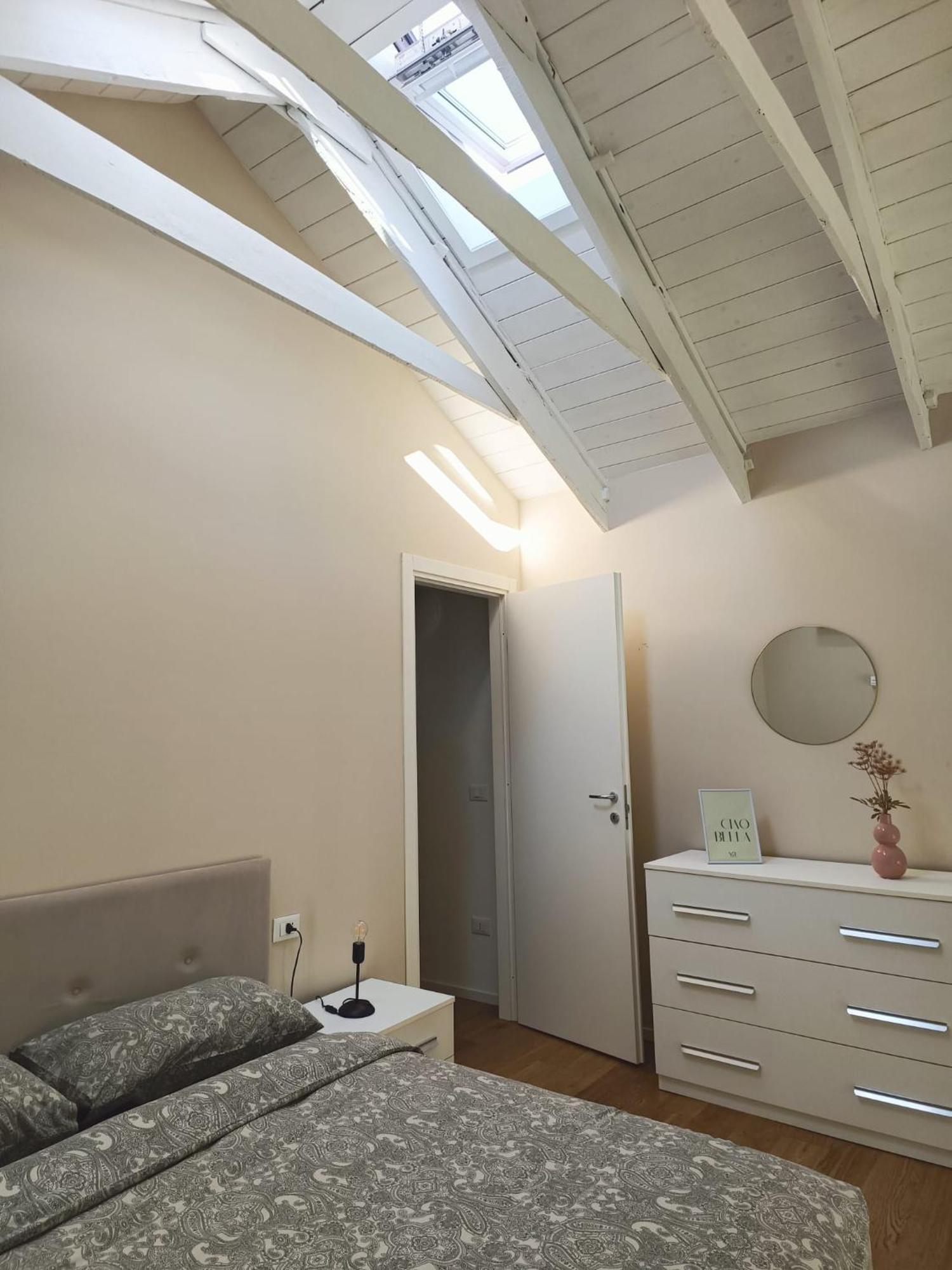 Yr Apartments Milan - Bocconi Eksteriør bilde